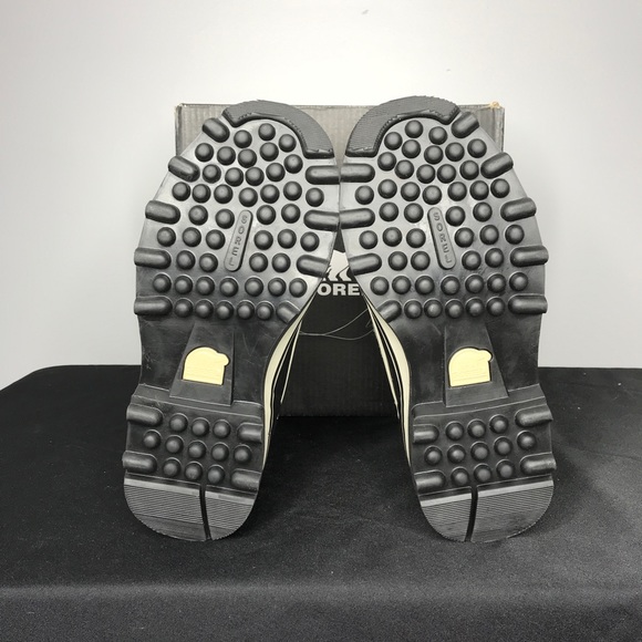 Sorel Women’s Caribou Boot - Picture 2 of 4